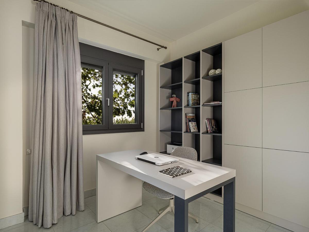 Villa Heora - The Floating Residence Tria Monastiria Exterior photo
